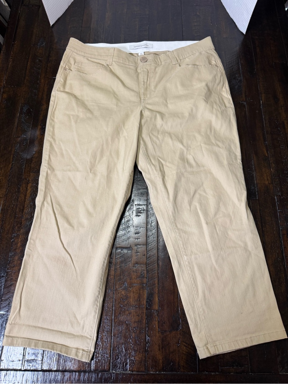 Vintage America Women's Khaki Crop Pants - Light Tan